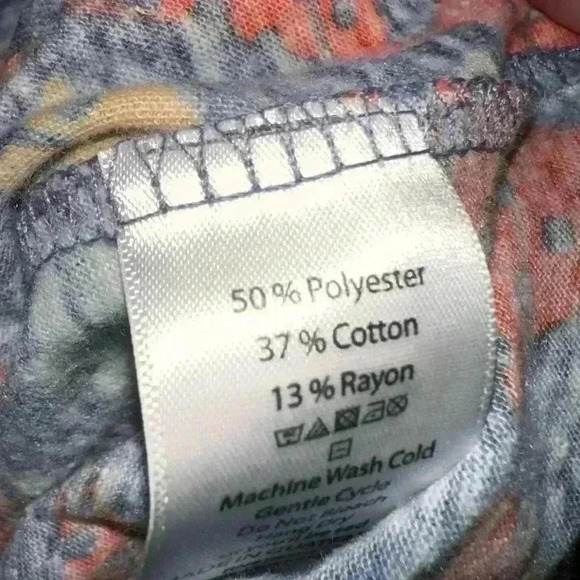 Lularoe Medium blue faded wash Randy baseball T with grey sleeves. NWT stretchy! - Picture 6 of 7